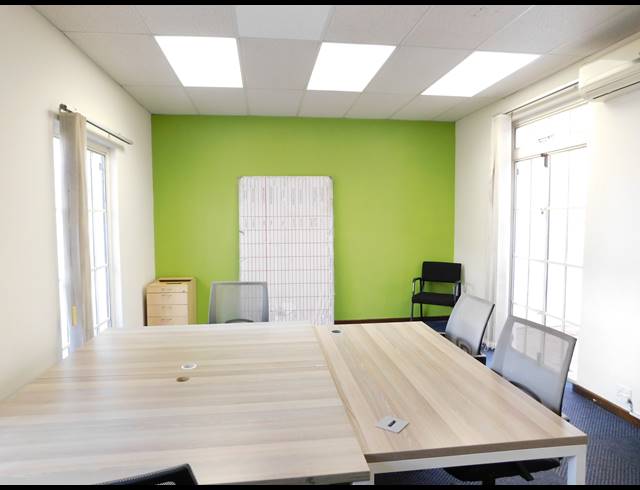 400M² OFFICE FOR SALE IN FERNDALE